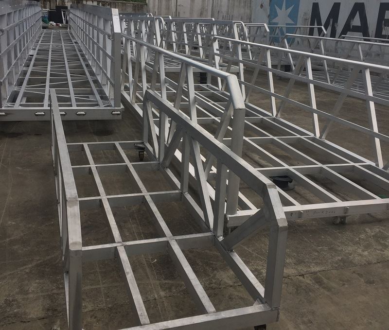 mooring gangway.JPG